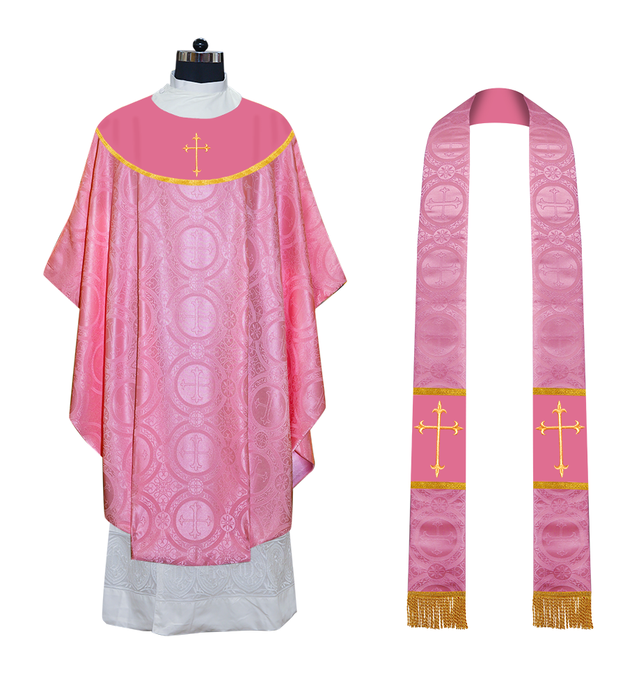 GOTHIC CHASUBLE WITH WESTERN CROSS