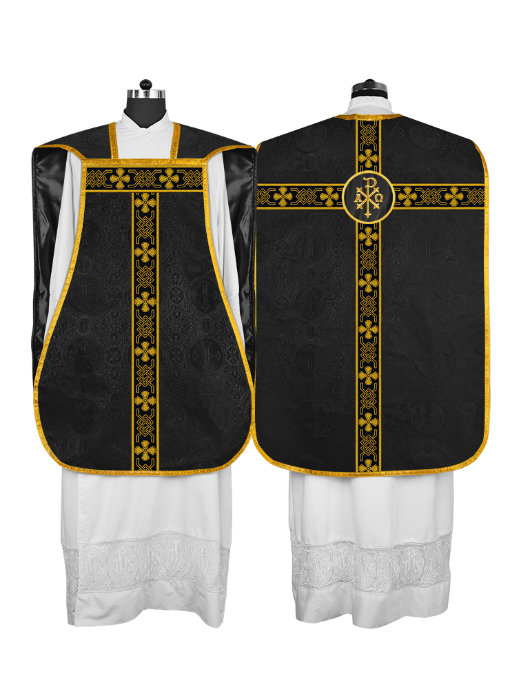 Roman chasuble adorned with lace