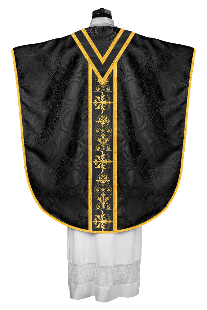 ST PHILIP NERI CHASUBLE WITH EMBROIDERED LACE