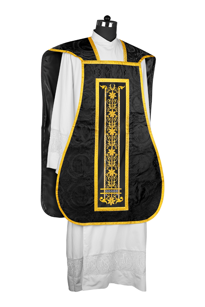 Roman embroidered chasuble vestment - Contemporary collection