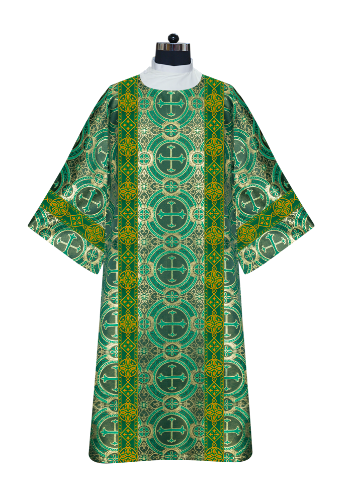 DALMATIC VESTMENT WITH DIAMOND LACE