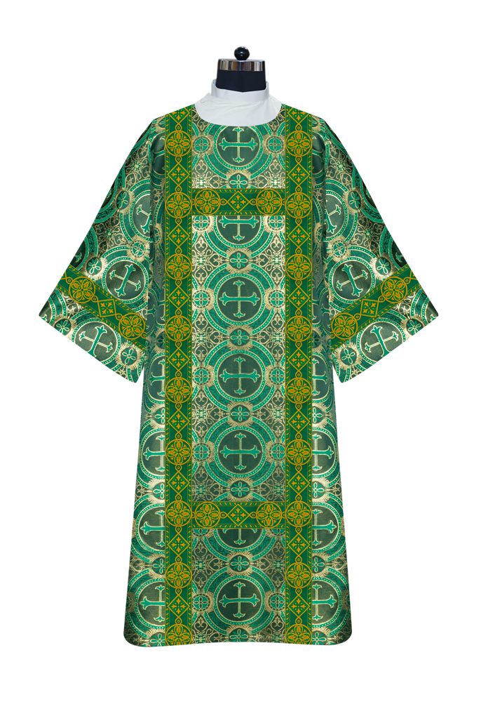 DALMATIC VESTMENT WITH DIAMOND LACE