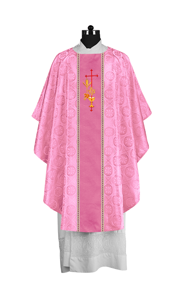 Premium Gothic Chasuble Adorned with Embroidered Motif