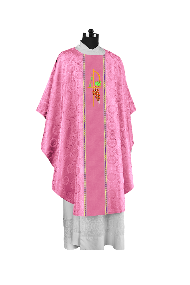 Premium Gothic Chasuble Adorned with Embroidered Motif