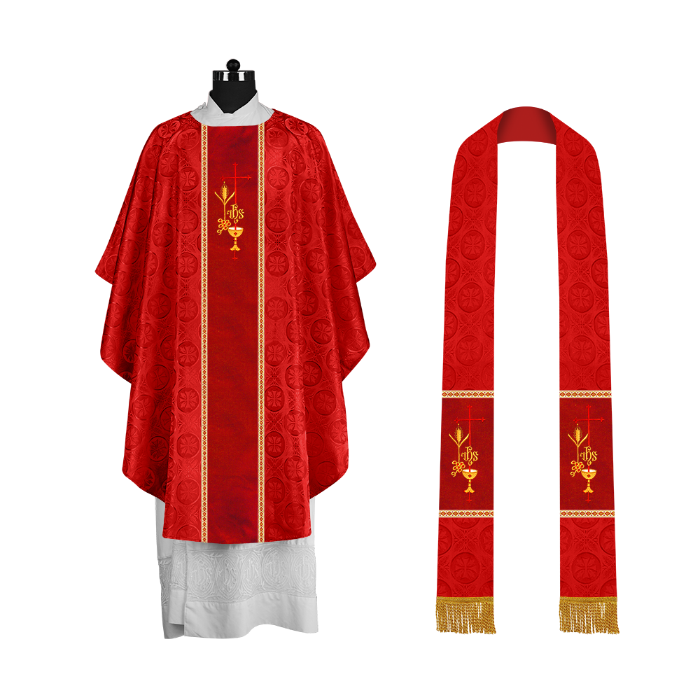 Premium Gothic Chasuble Adorned with Embroidered Motif