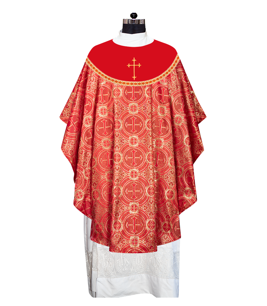 GOTHIC CHASUBLE ADORNED WITH WESTERN CROSS MOTIF