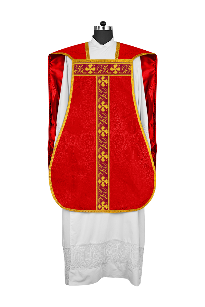 Roman chasuble adorned with lace