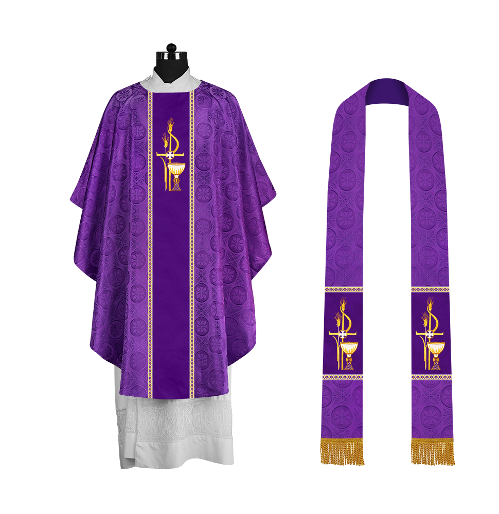 Premium Gothic Chasuble Adorned with Embroidered Motif