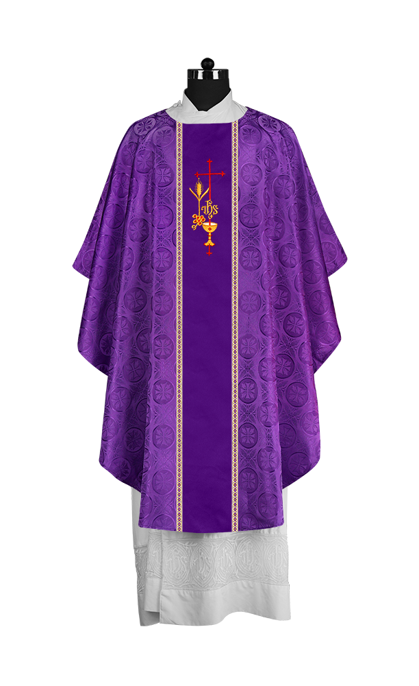 Premium Gothic Chasuble Adorned with Embroidered Motif