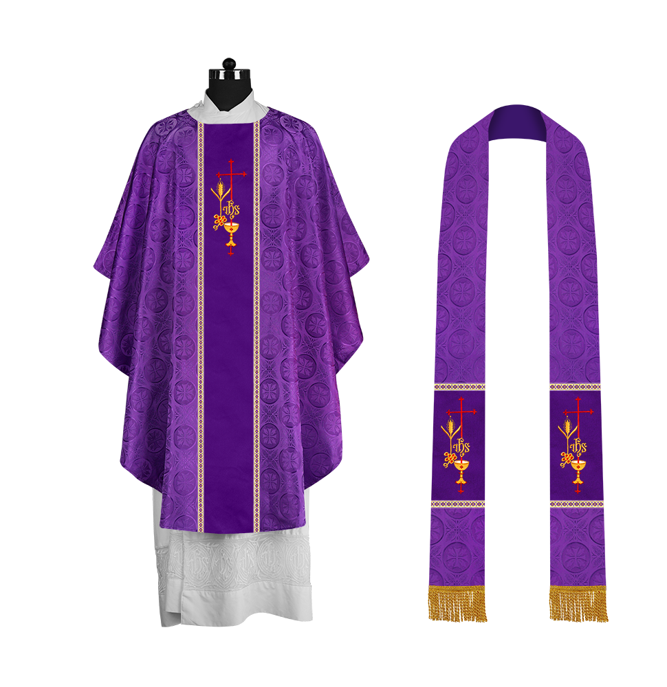 Premium Gothic Chasuble Adorned with Embroidered Motif