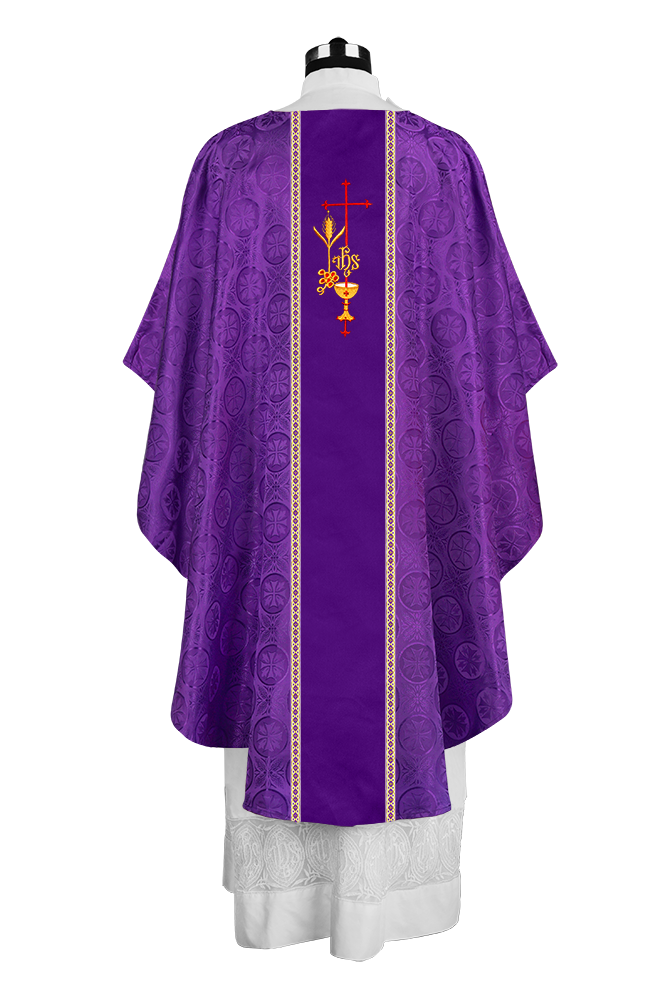 Premium Gothic Chasuble Adorned with Embroidered Motif