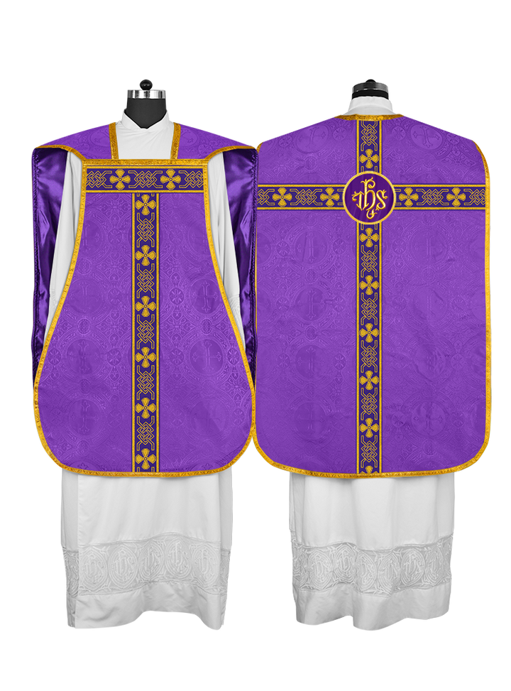 Roman chasuble adorned with lace