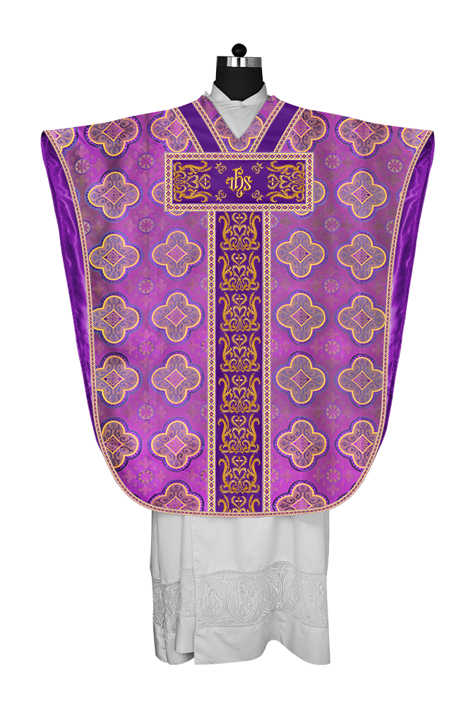BORROMEAN CHASUBLE VESTMENT ENHANCED WITH MOTIFS AND TRIMS