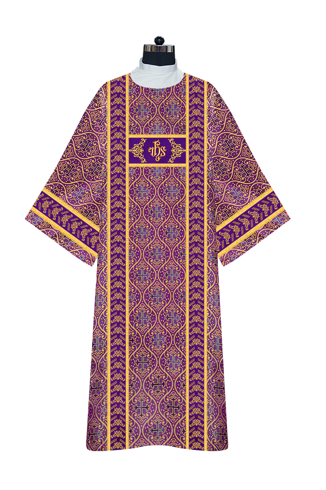 Exquisite Dalmatic vestment - Bernice collection