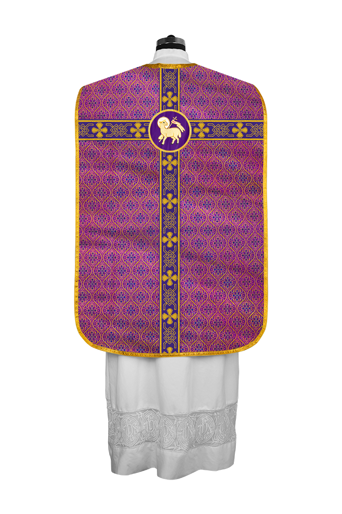 Roman chasuble adorned with lace
