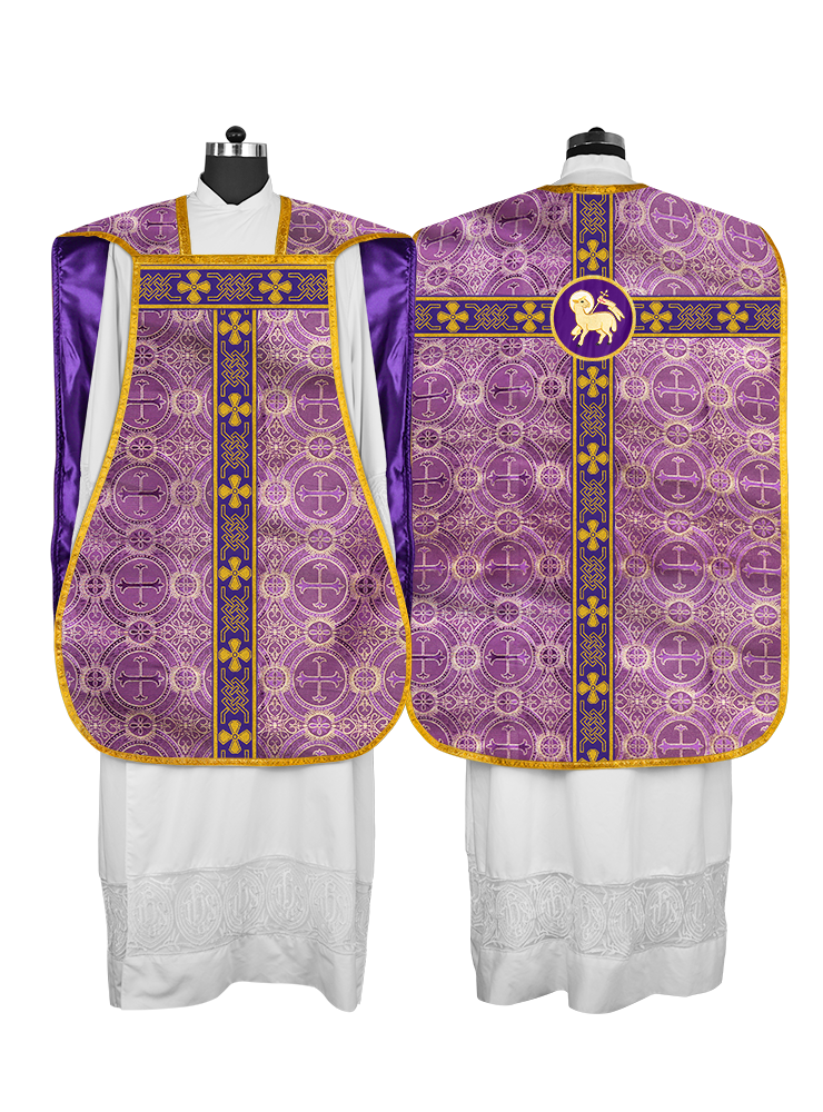Roman chasuble adorned with lace