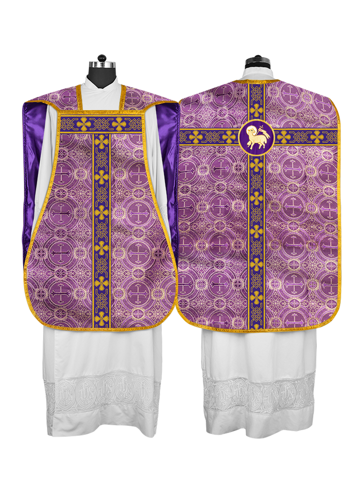 Roman chasuble adorned with lace