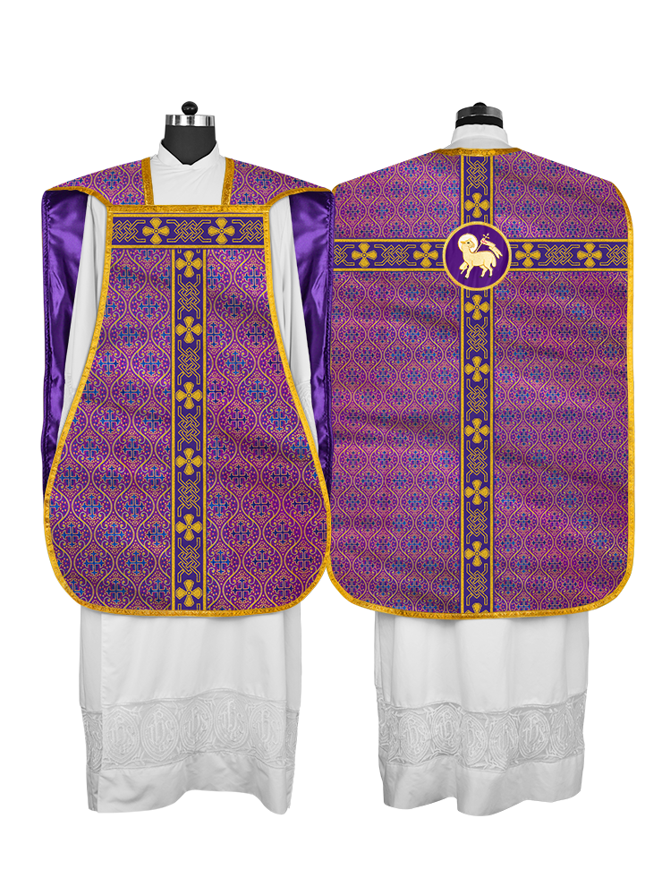Roman chasuble adorned with lace