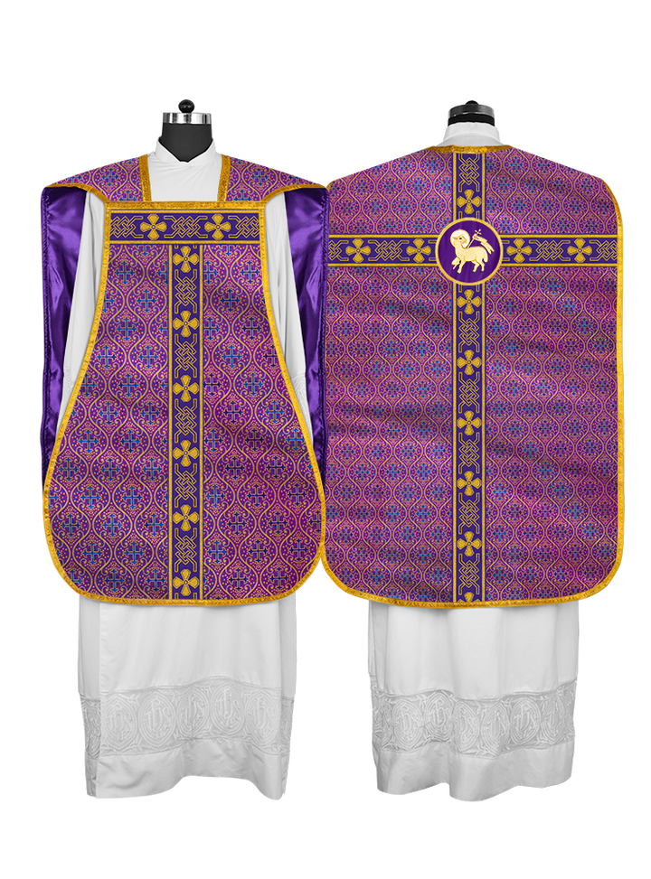 Roman chasuble adorned with lace