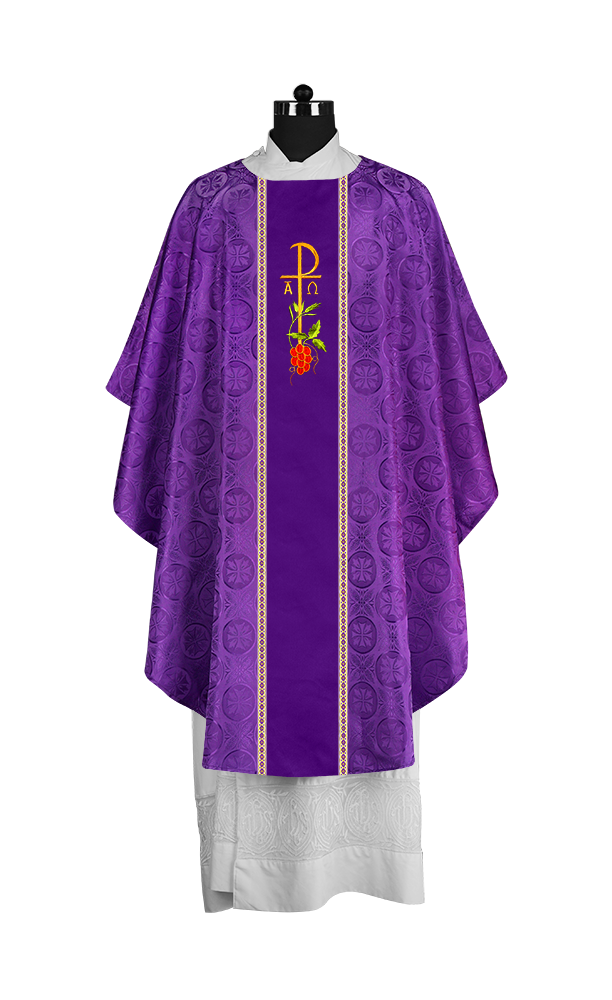 Premium Gothic Chasuble Adorned with Embroidered Motif