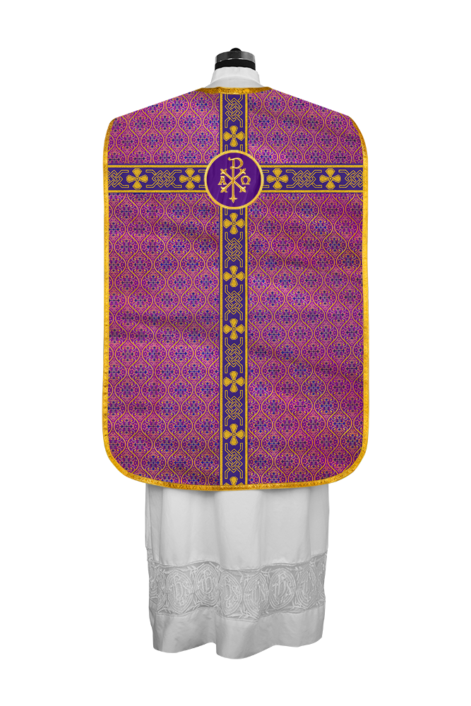 Roman chasuble adorned with lace