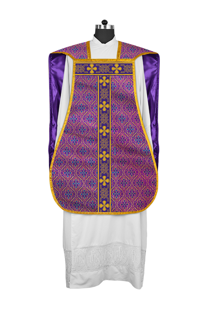 Roman chasuble adorned with lace