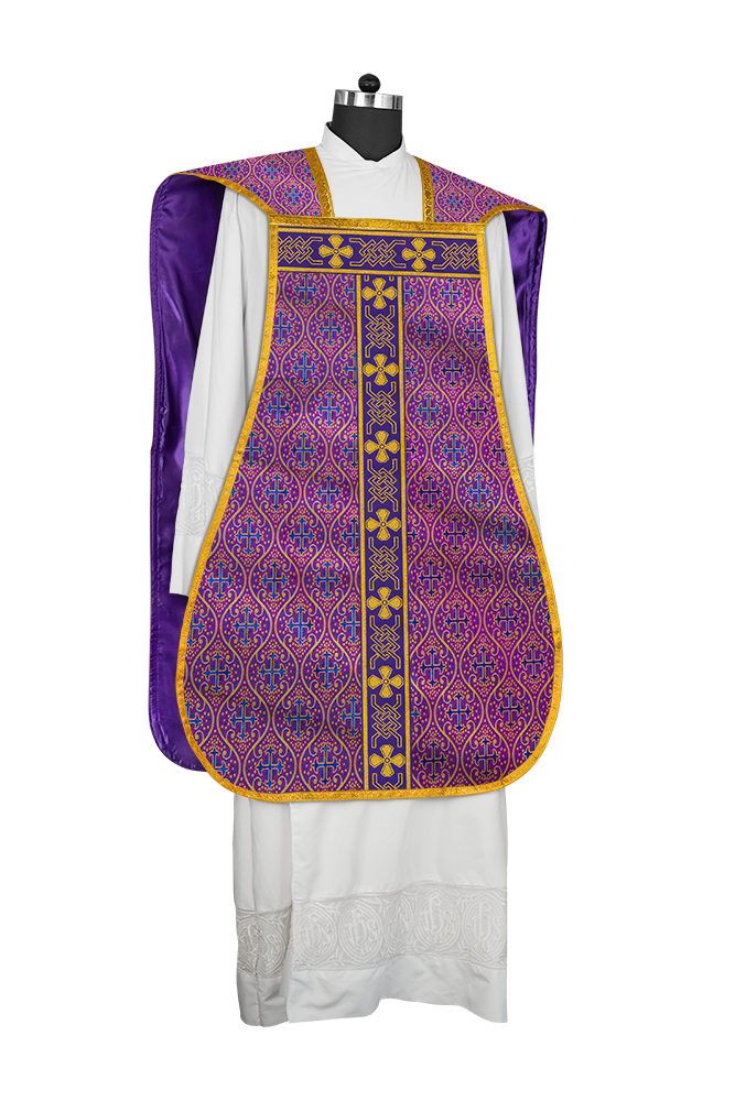 Roman chasuble adorned with lace