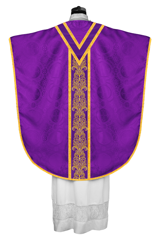 BORROMEAN CHASUBLE WITH EMBROIDERED LACE
