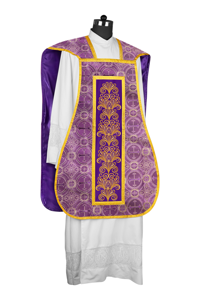 Traditional Roman chasuble vestment - Flourish collection