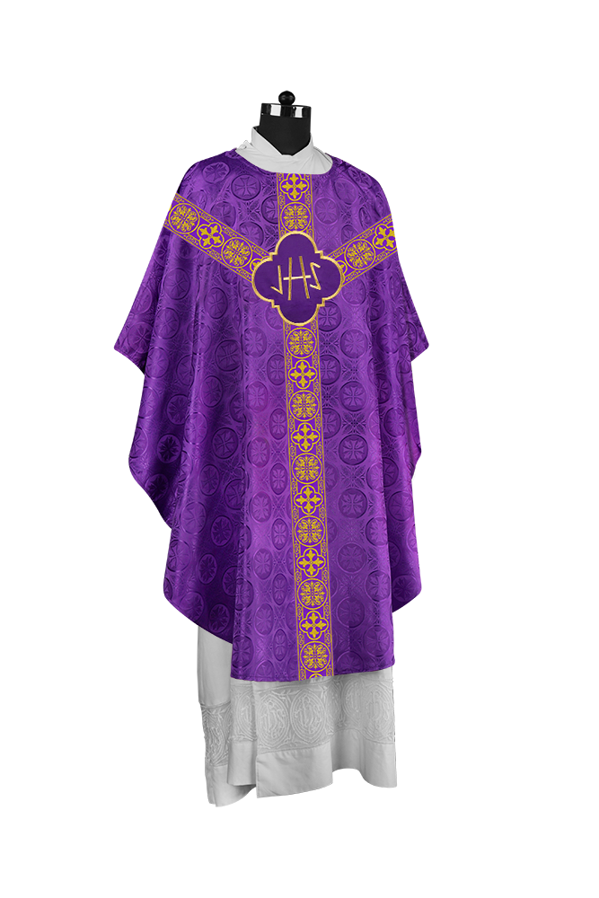 Gothic Chasuble Vestment with Exquisite Motif and Orphrey