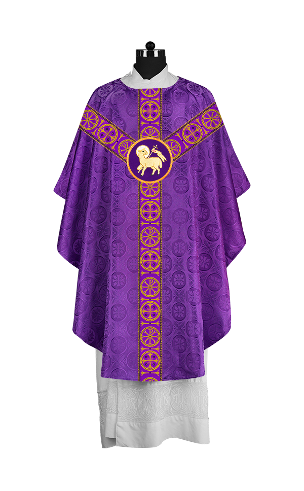 Gothic-Style Chasuble in Premium Fabric with Spiritual Motif