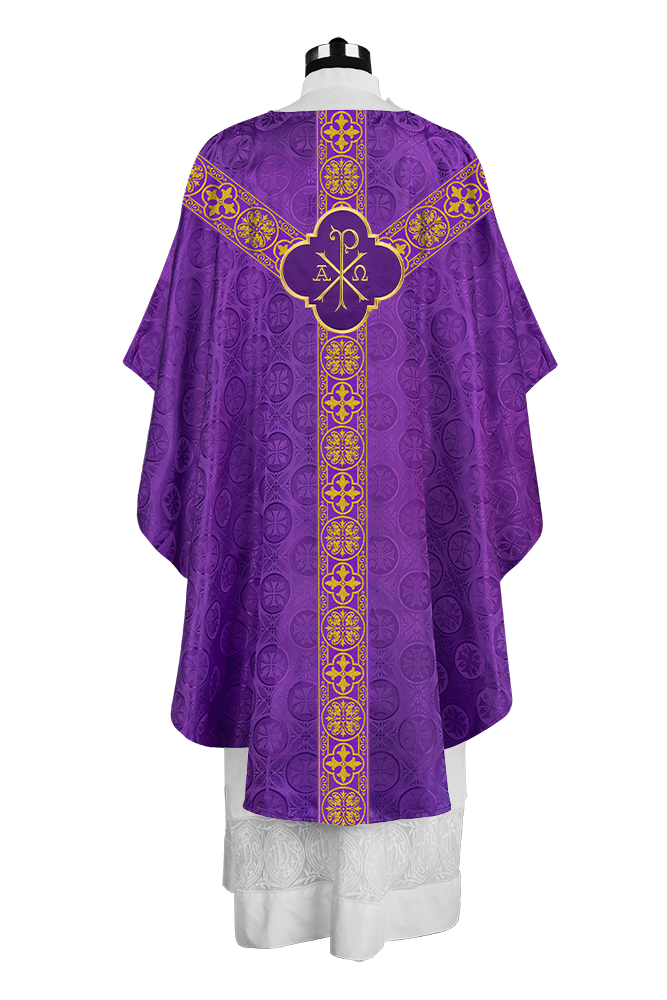 Gothic Chasuble Vestment with Exquisite Motif and Orphrey
