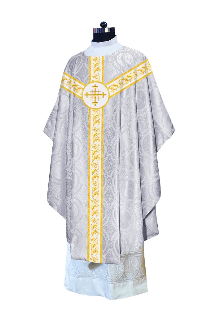 GOTHIC CHASUBLE WITH EMBROIDERED LACE