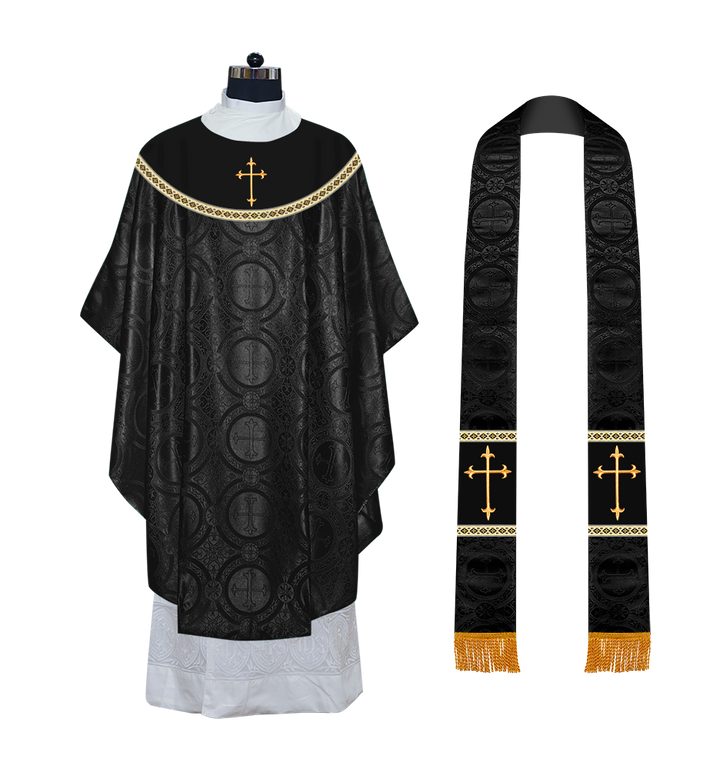 GOTHIC CHASUBLE ADORNED WITH WESTERN CROSS MOTIF