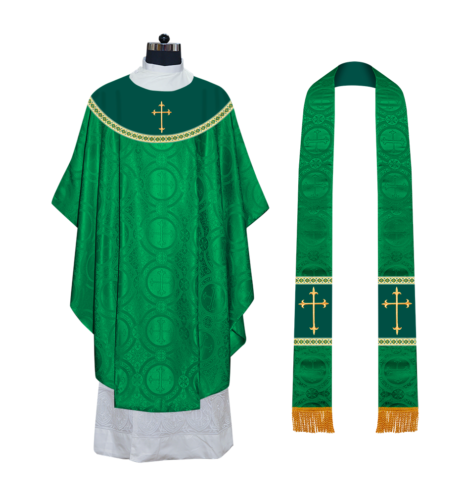 GOTHIC CHASUBLE ADORNED WITH WESTERN CROSS MOTIF