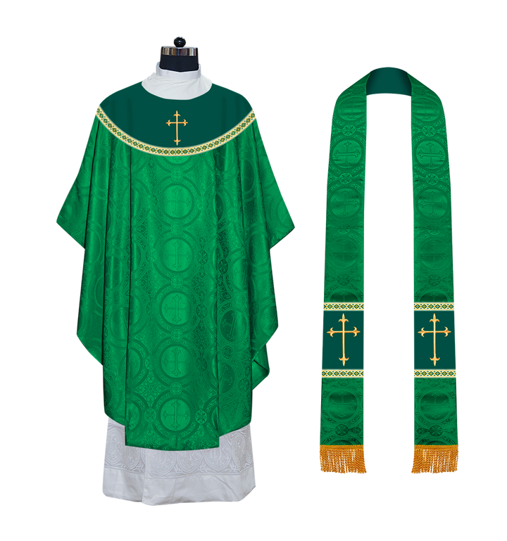 GOTHIC CHASUBLE ADORNED WITH WESTERN CROSS MOTIF