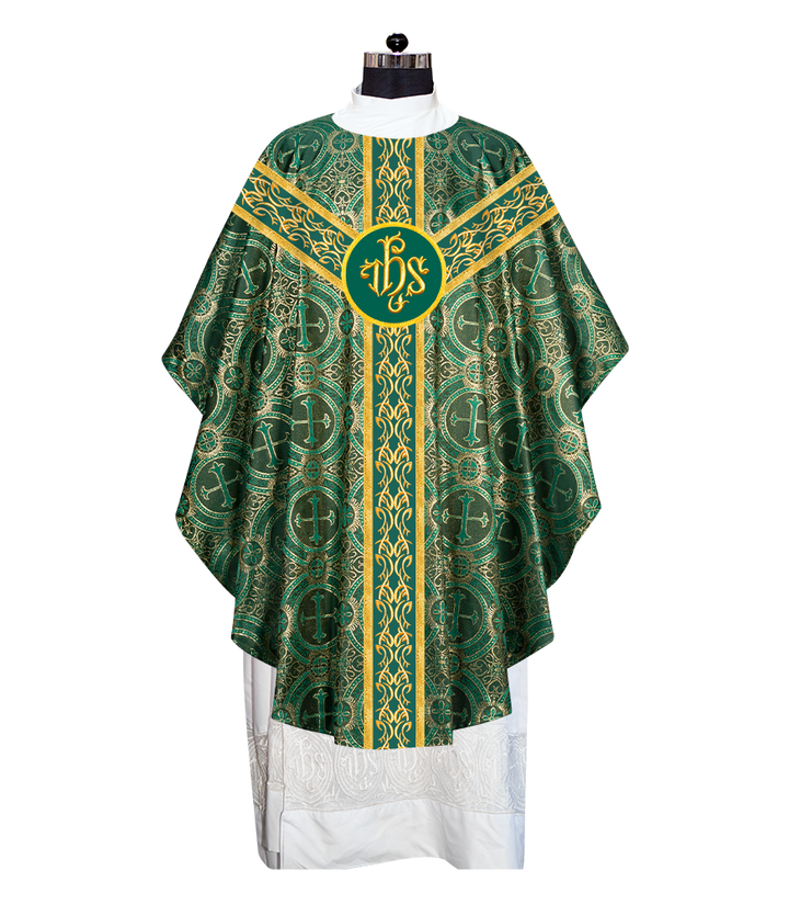 GOTHIC CHASUBLE WITH ADORNED DESIGN