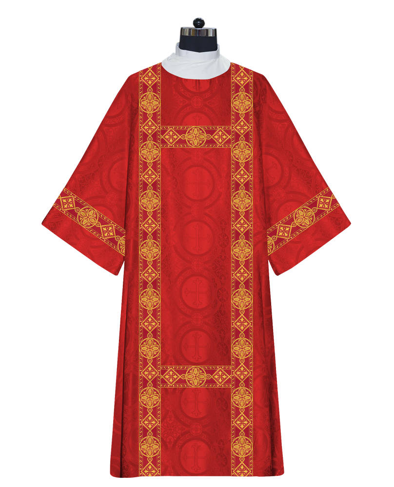 DALMATIC VESTMENT WITH DIAMOND LACE