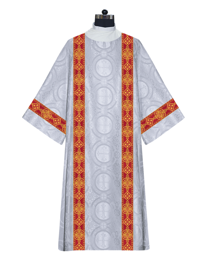 DALMATIC VESTMENT WITH DIAMOND LACE