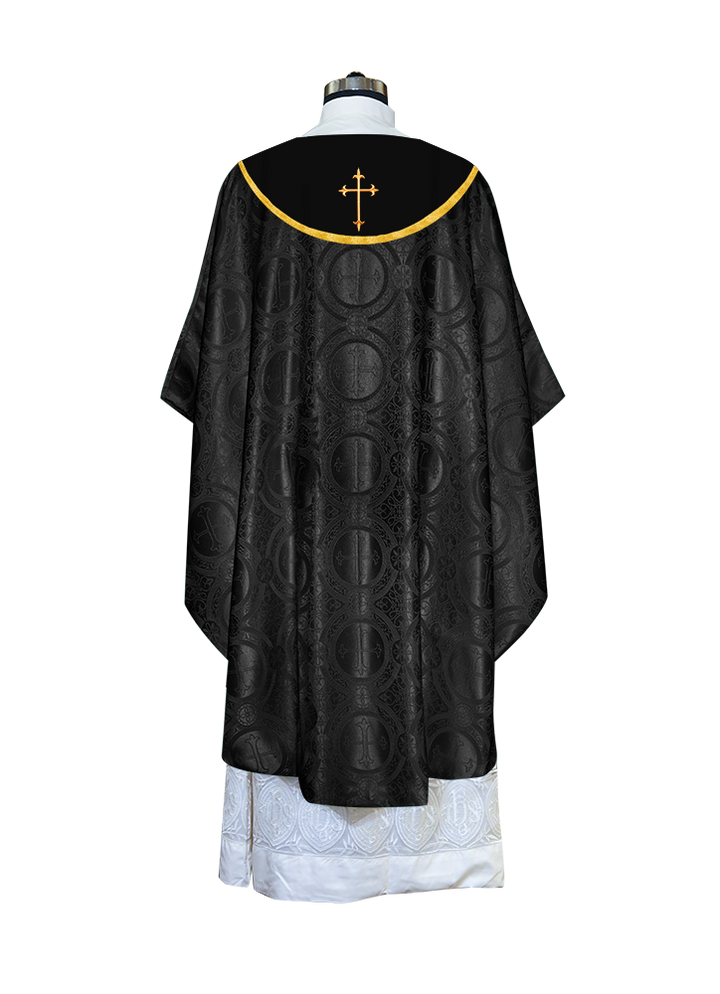 Gothic chasuble vestment - Round yoke